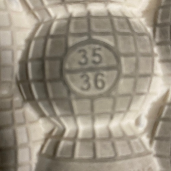 Cream golfball/bubble slides - Picture 2 of 3